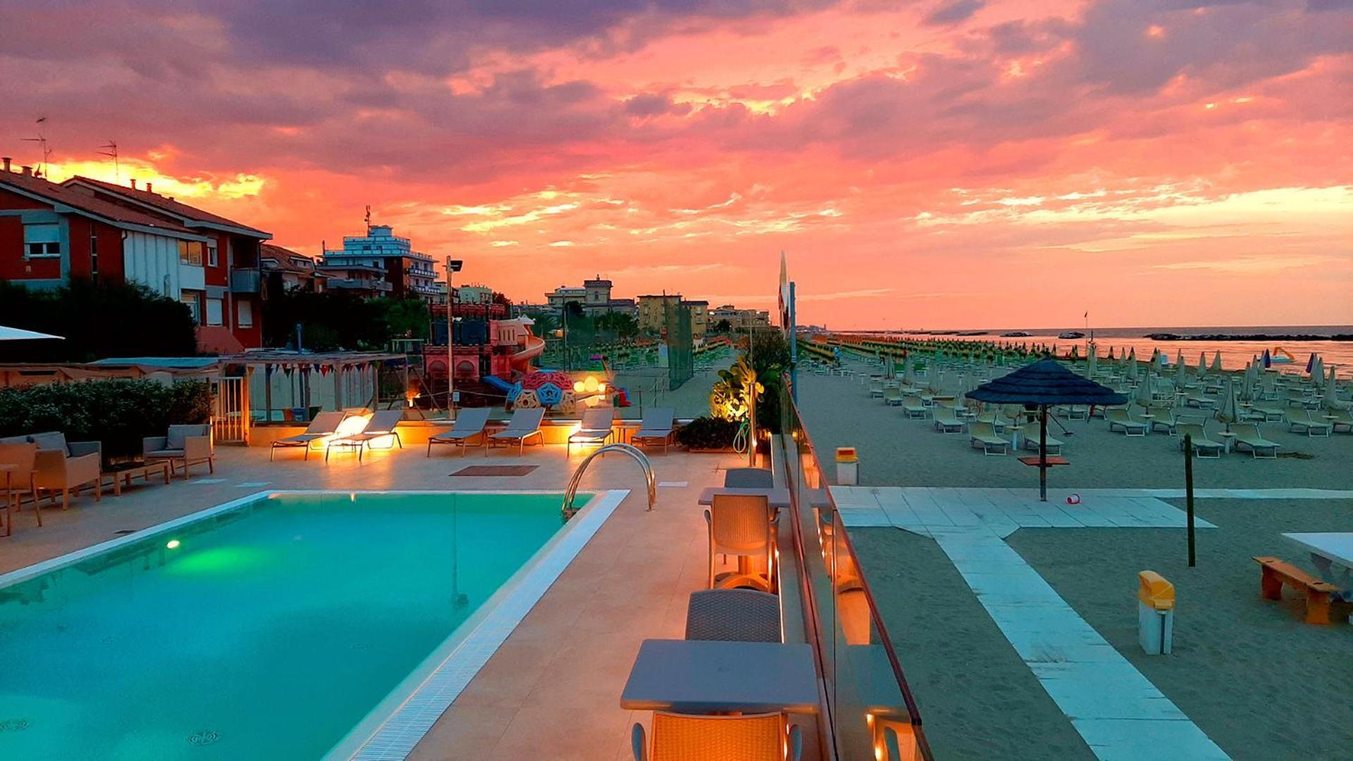 You&Me Beach Hotel Rimini Exterior foto